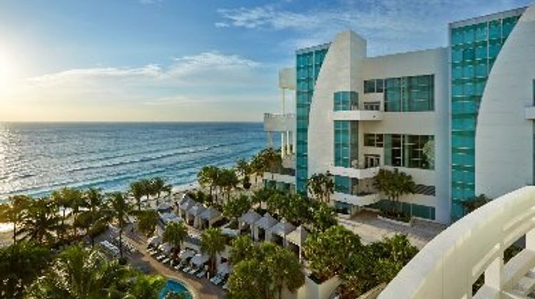 Signia by Hilton Diplomat Beach Resort Exterior