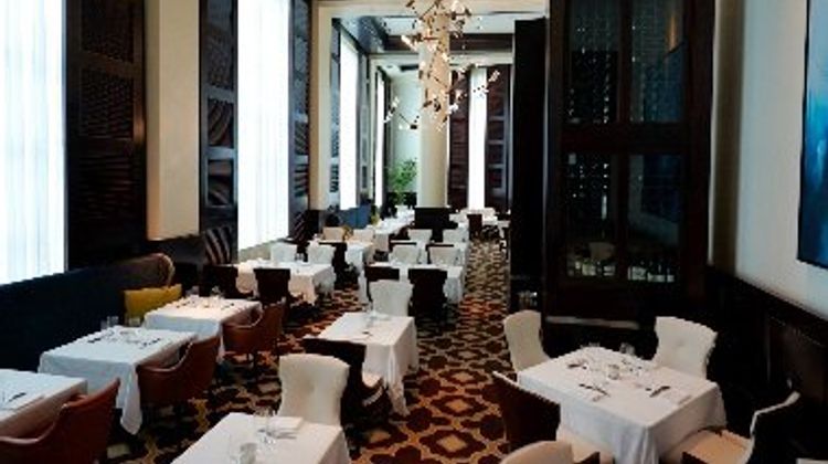 Signia by Hilton Diplomat Beach Resort Restaurant