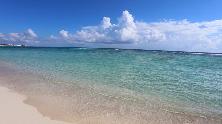 <b>Bahia Principe Luxury Akumal Beach</b> <b>Bahia Principe Luxury Akumal Beach</b>