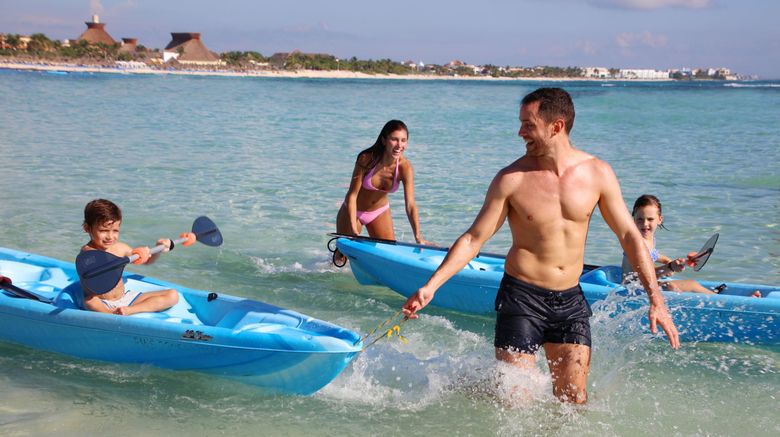 <b>Bahia Principe Luxury Akumal Recreation</b> <b>Bahia Principe Luxury Akumal Recreation</b>