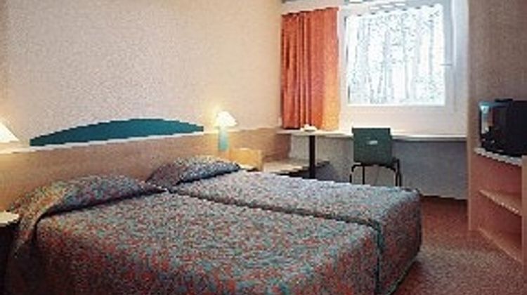 Ibis Arcachon La Teste Room