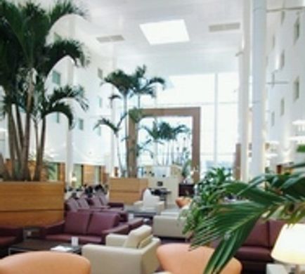 Arora Hotel Gatwick Lobby