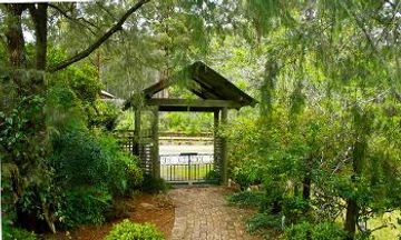 Kemeys Mountain Hideaway