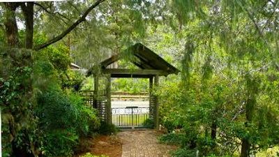 Kemeys Mountain Hideaway