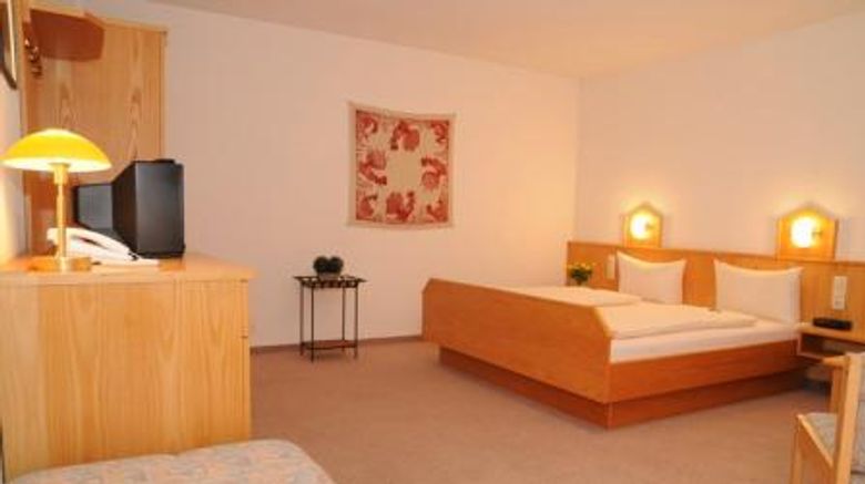 <b>Parkhotel Cham Room</b>