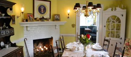 A Williamsburg White House B & B Restaurant