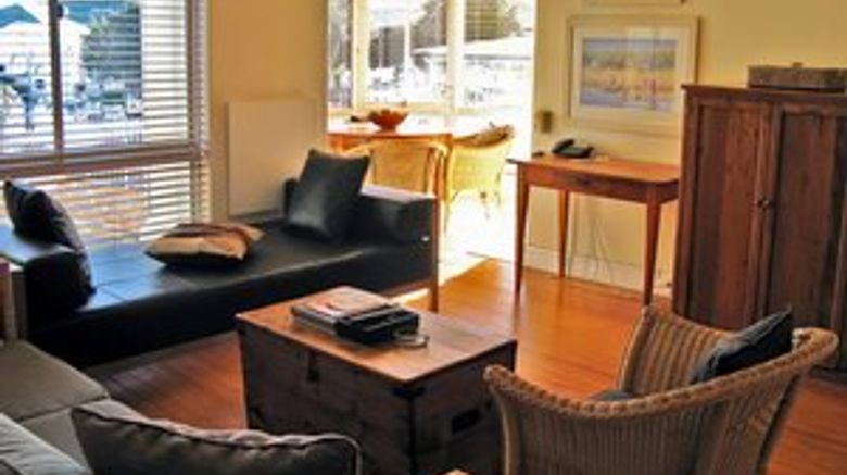 <b>Camps Bay Beach Village Meeting</b>