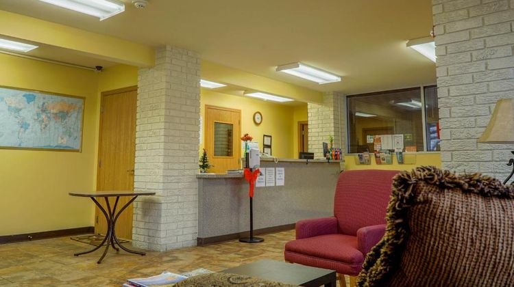 Regal Inn Coffeyville Lobby