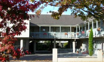 Accolade Lodge Motel
