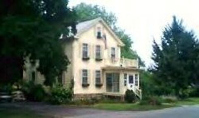 Nichols Guest House B&B Exterior