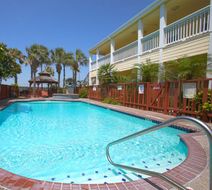 Plantation Suites Pool