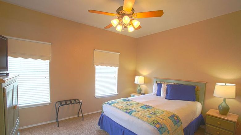 <b>Plantation Suites Room</b>