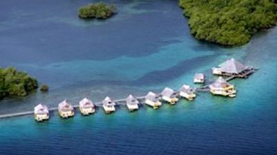 Punta Caracol Acqua Lodge