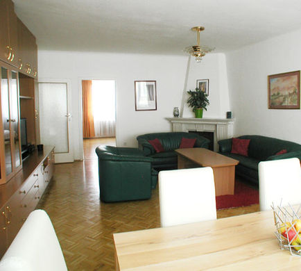 Dr Riess Apartments Suite