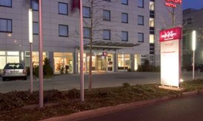 Sunday Hotel Dusseldorf City Nord Exterior