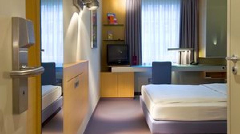 <b>Sunday Hotel Dusseldorf City Nord Room</b>
