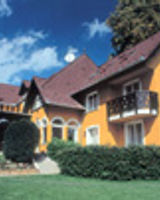 Uhu Villa Hotel & Restaurant