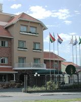 Villa Morra Suites