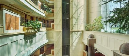 Hilton Beirut Metropolitan Palace Lobby