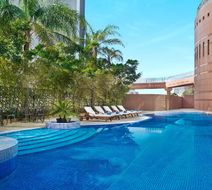 Hilton Beirut Metropolitan Palace Pool