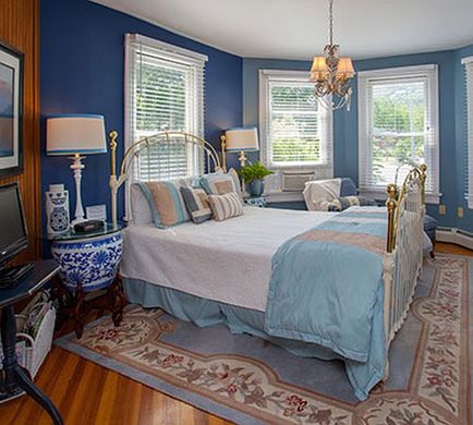 The Fairlawn Inn Room