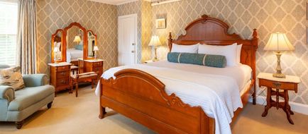 Ivy Lodge Room