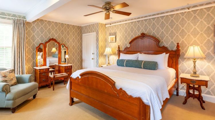 Ivy Lodge Room