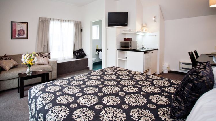 Cable Court Motel Room