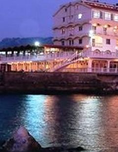 Manolya Hotel