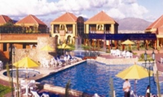 Los Parrales Exterior