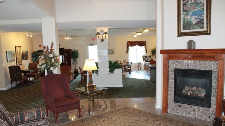 River Hills Hotel & Suites Lobby