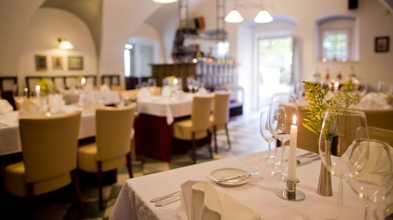 <b>Hotel Bellevue Restaurant</b>