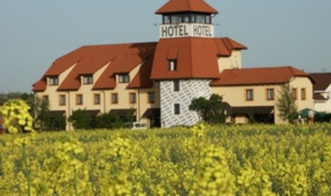 Hotel U Veze Exterior