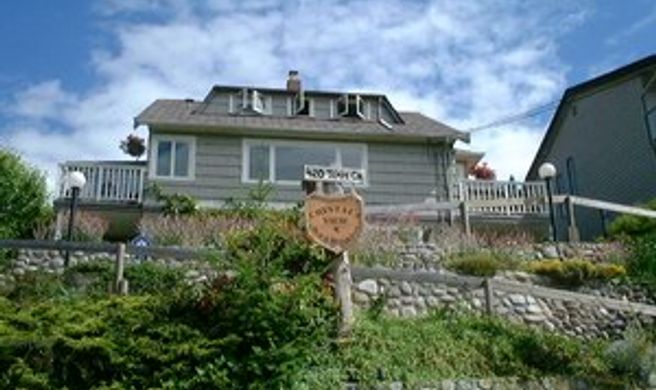 Crystals View B & B Exterior