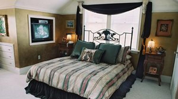 Crystals View B & B Suite