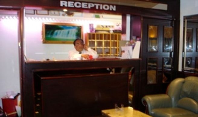 The Gatwick White House Hotel Lobby
