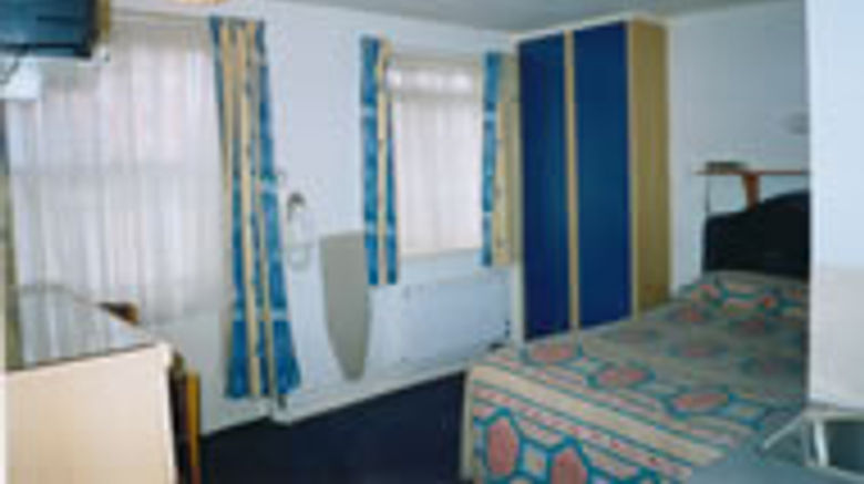 <b>Hadleigh Hotel Room</b>