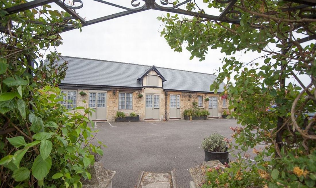 Conigre Farm Hotel Exterior