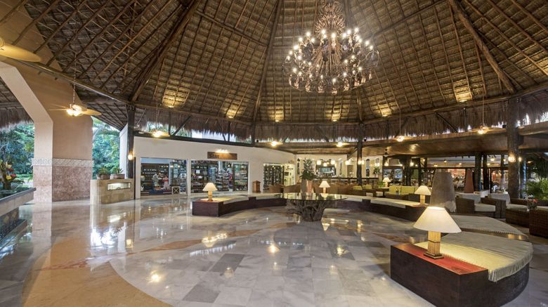 <b>Iberostar Waves Cozumel Lobby</b>