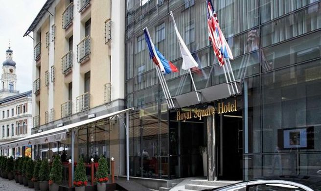 Royal Square Hotel & Suites Exterior