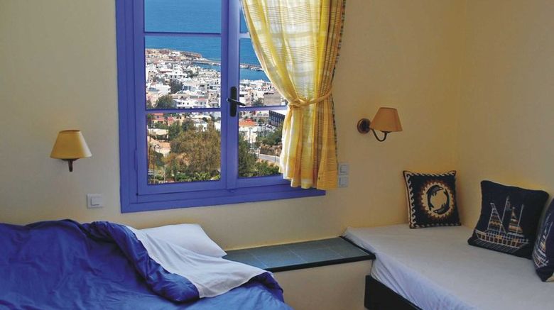 <b>Korifi Suites & Apartments Room</b>