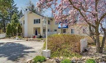 New Buffalo Inn & Spa