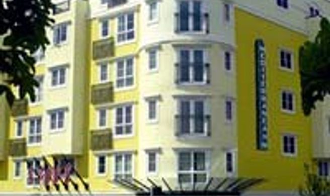Mediterranean Inn Exterior