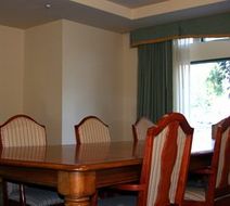 Mediterranean Inn Meeting