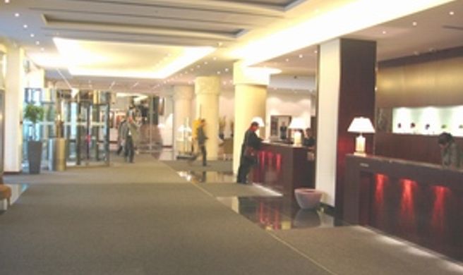 Ararat Park Hotel Lobby