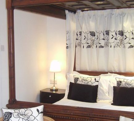 Virginia Cottage Room