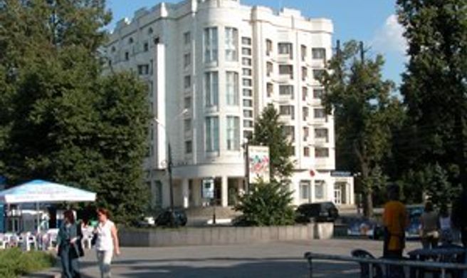 Hotel Oktyabrskaya Exterior