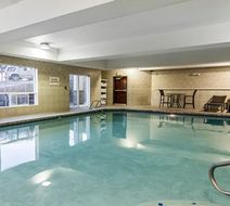 City Express Redmond Bend Airport Pool