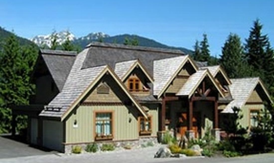 Whistler Alpine Chalet Retreat Exterior