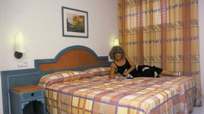<b>Duquesa Playa Room</b>